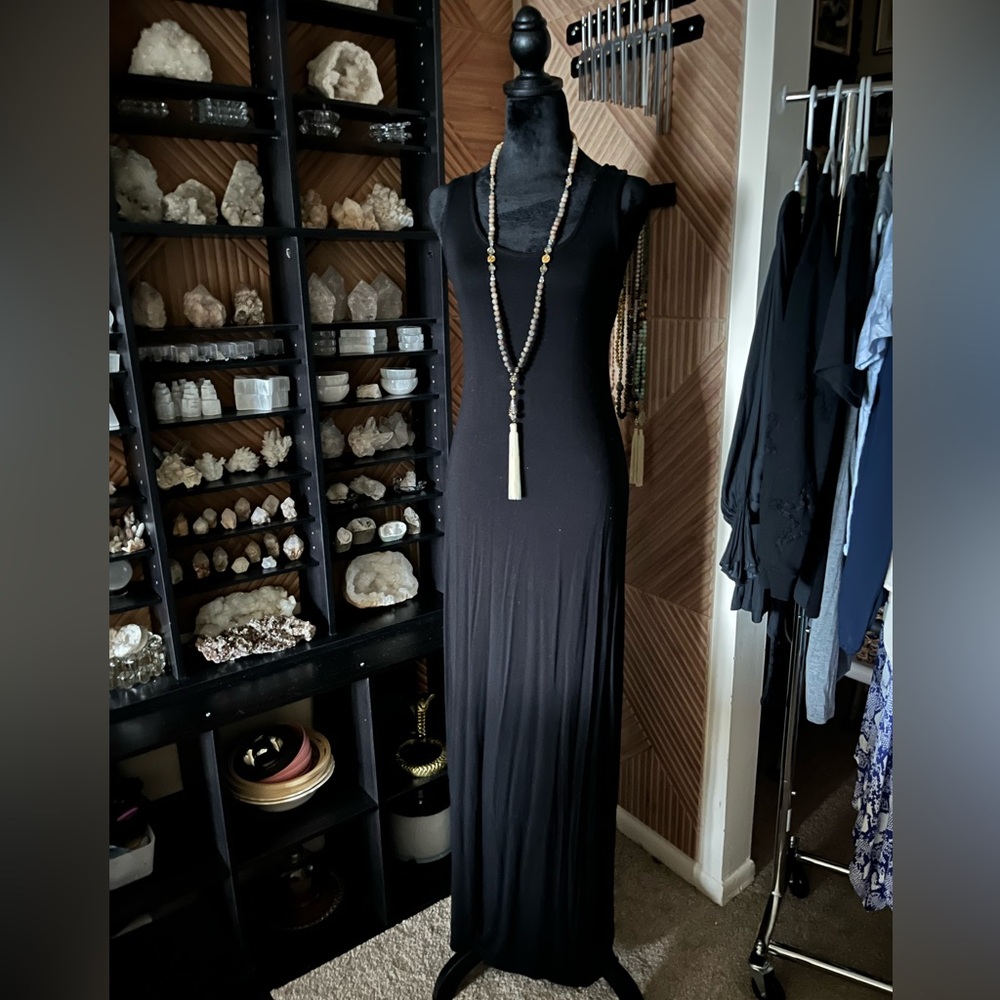 Basic Black Sleeveless Cotton Maxi Dress